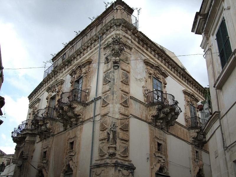 B&B Casa Lucrezia Scicli Bagian luar foto