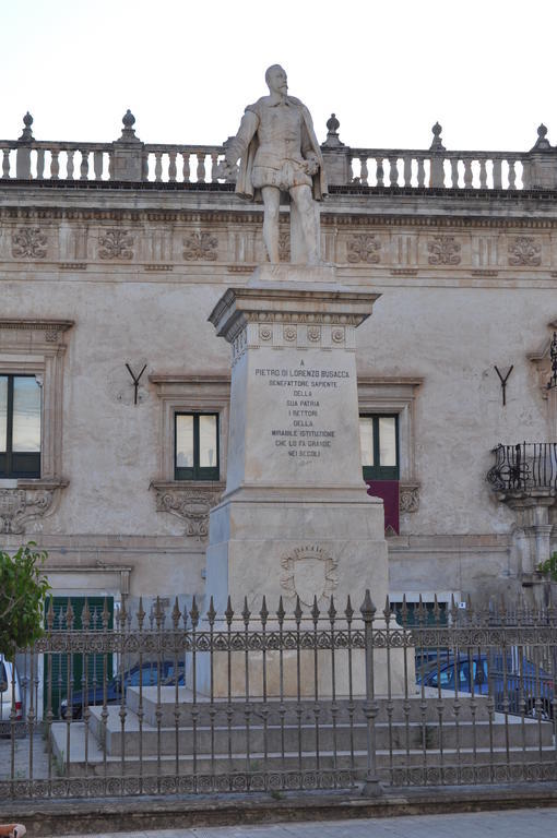 B&B Casa Lucrezia Scicli Bagian luar foto