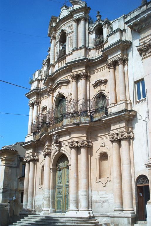 B&B Casa Lucrezia Scicli Bagian luar foto
