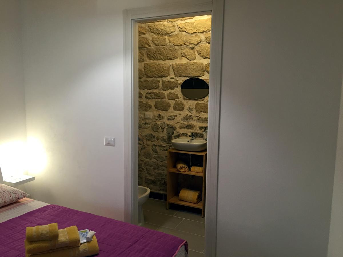 B&B Casa Lucrezia Scicli Bagian luar foto
